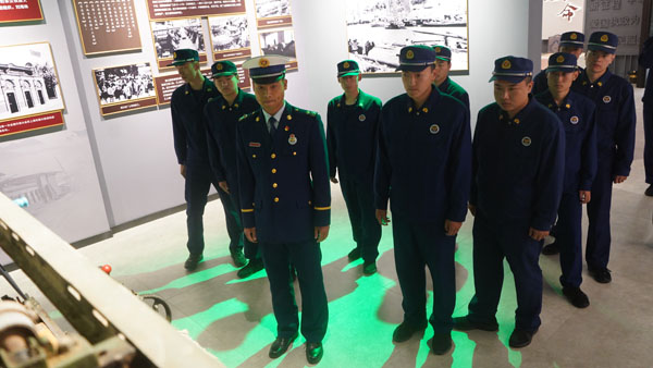 紗廠磨難部分.jpg 紗廠磨難部分.jpg